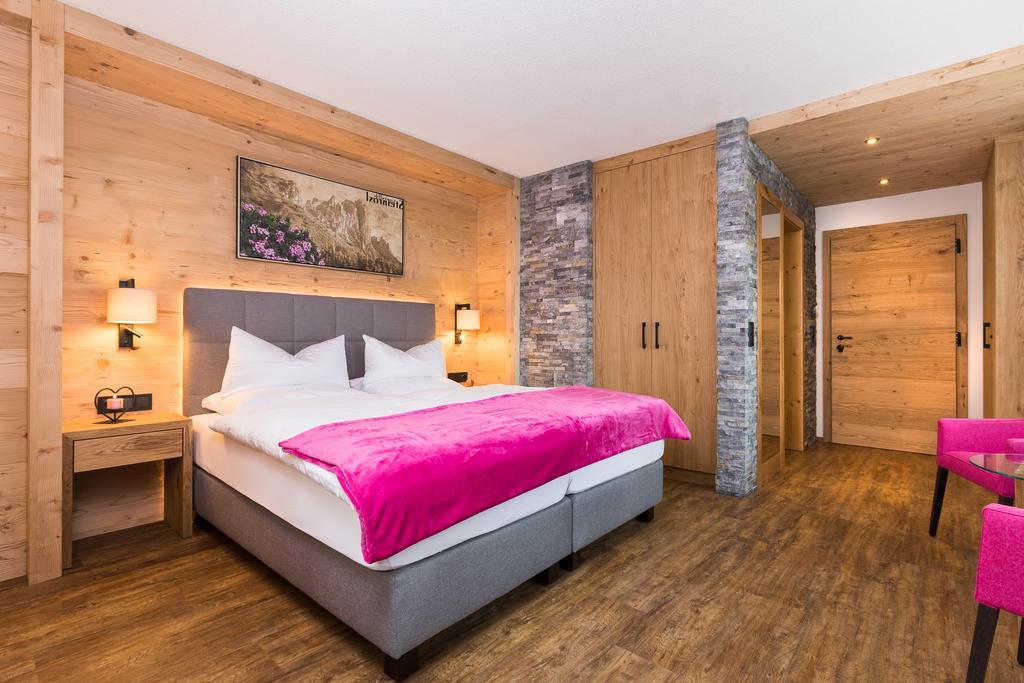 Hotel Augarten Neustift im Stubaital Exterior photo