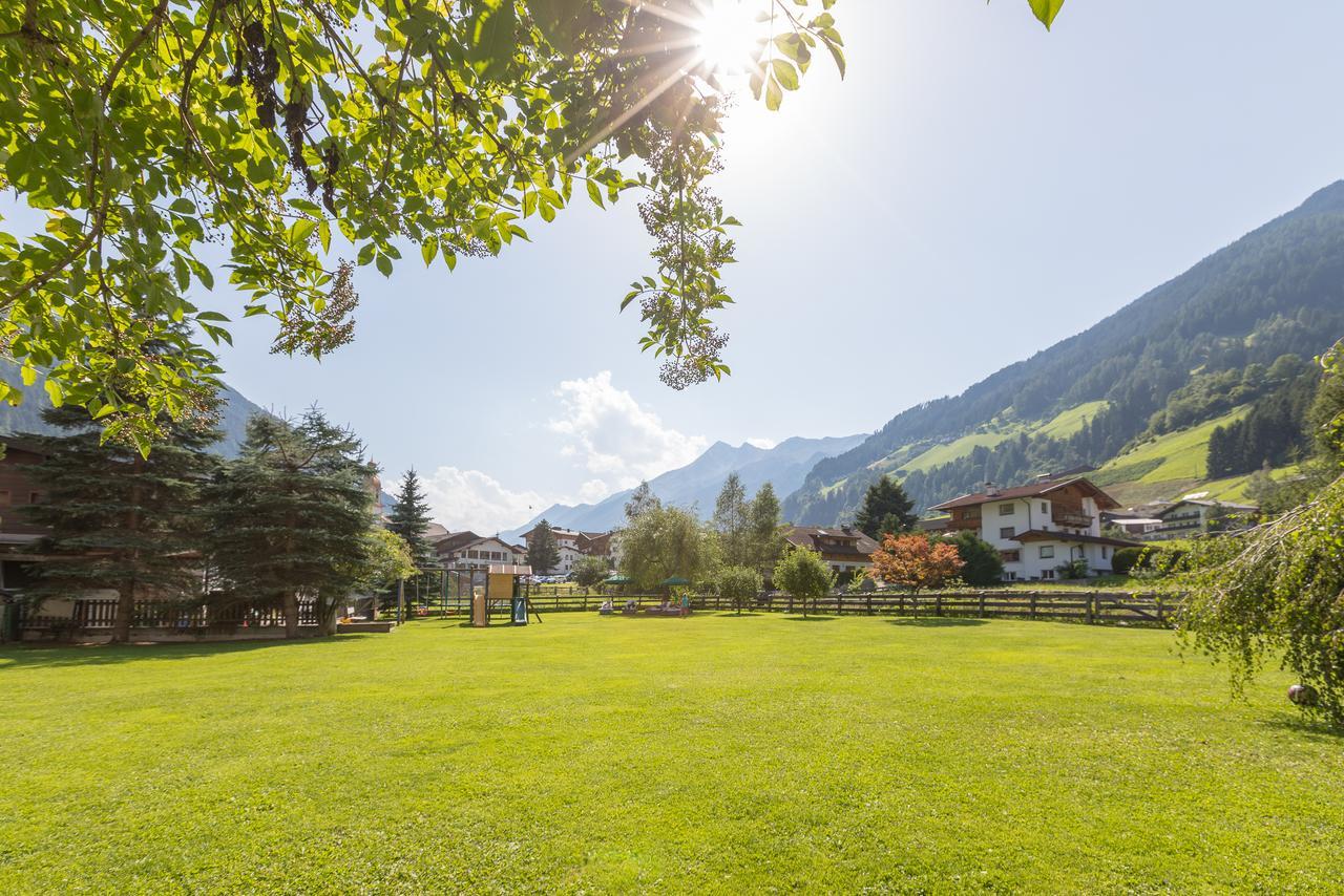 Hotel Augarten Neustift im Stubaital Exterior photo