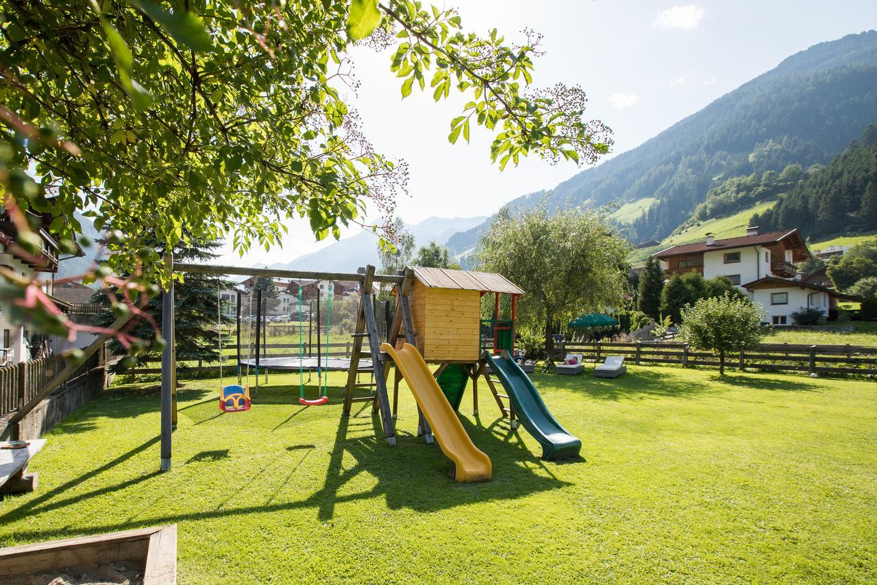 Hotel Augarten Neustift im Stubaital Exterior photo