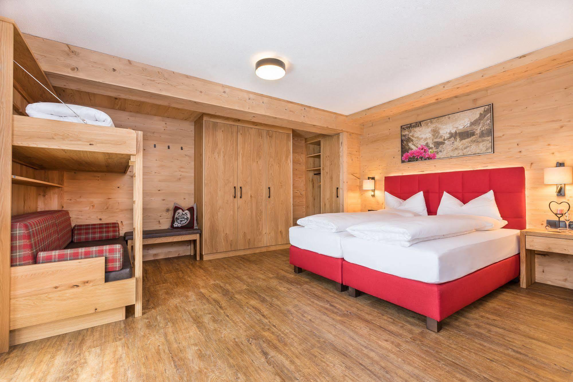Hotel Augarten Neustift im Stubaital Exterior photo