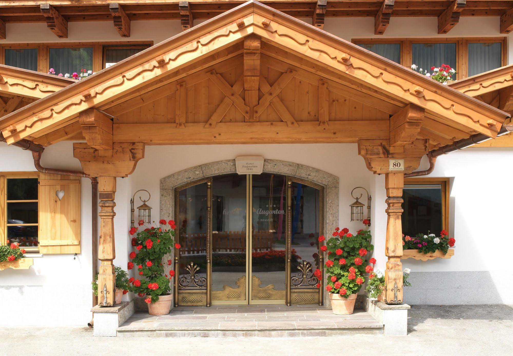 Hotel Augarten Neustift im Stubaital Exterior photo